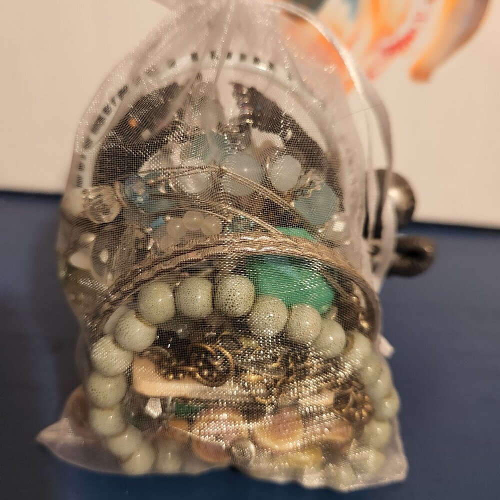Mystery Jewelry drawstring bag 15+ wearable items| No broken pieces| Silver Tone